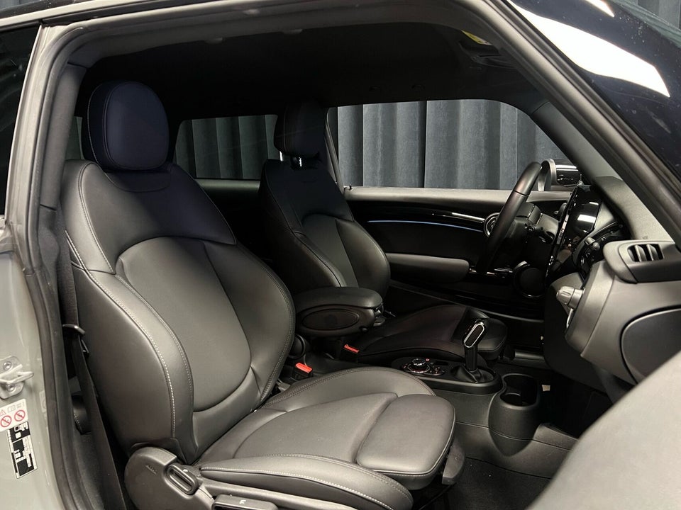 MINI Cooper SE Classic Trim 3d