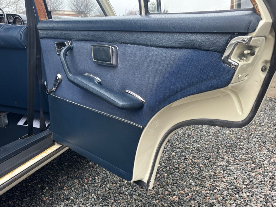 Mercedes 280 S 2,8  4d