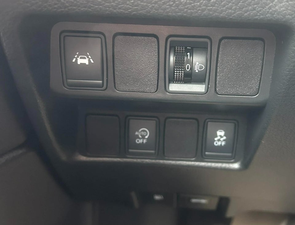 Nissan Qashqai 1,6 dCi 130 Tekna 5d