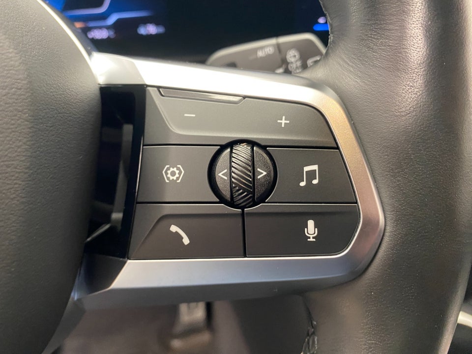 BMW iX1 eDrive20 M-Sport 5d