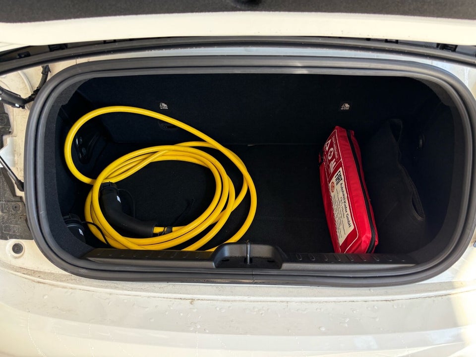 Fiat 500e 42 Icon 3d