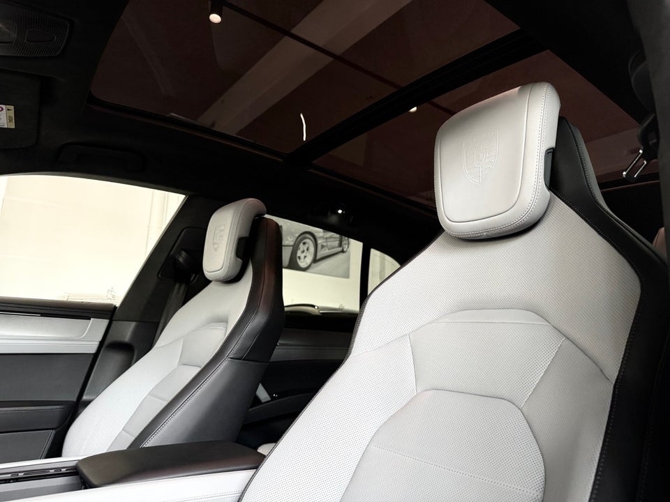 Porsche Cayenne Electric 5d
