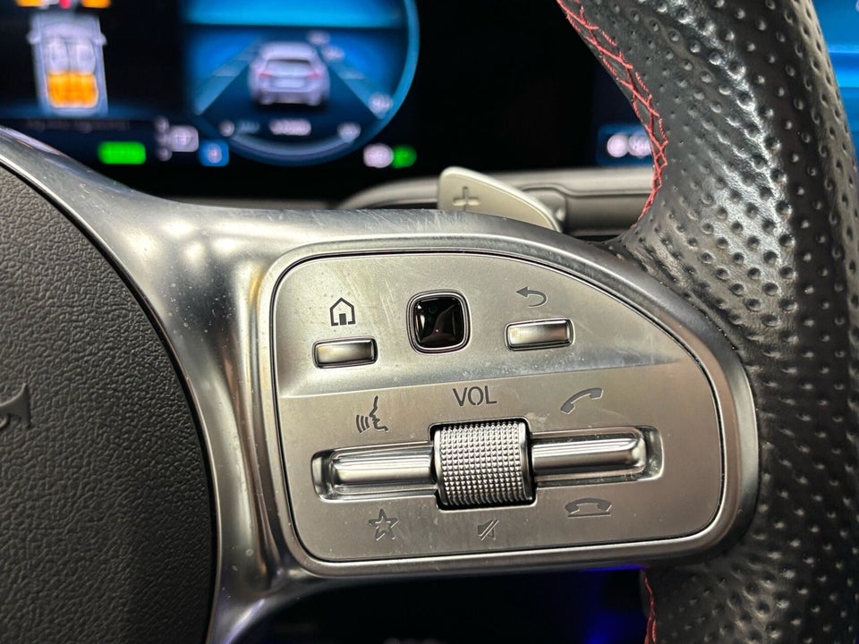 Mercedes EQB250 AMG Line 5d