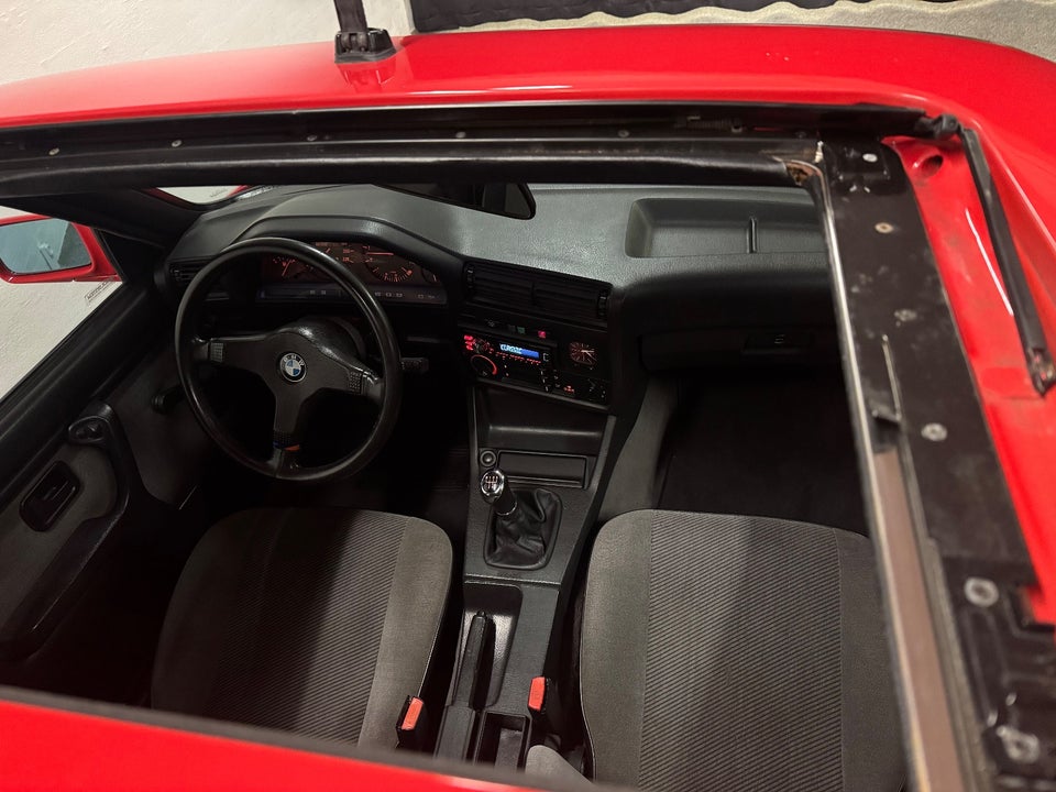 BMW 320i 2,0 Touring 5d