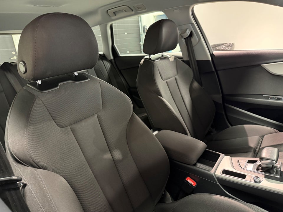 Audi A4 40 TFSi Prestige plus Avant S-tr. 5d