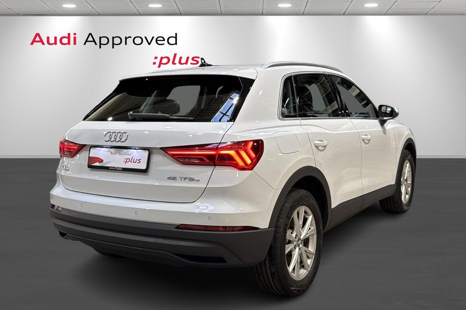 Audi Q3 45 TFSi e Attitude plus S-tr. 5d