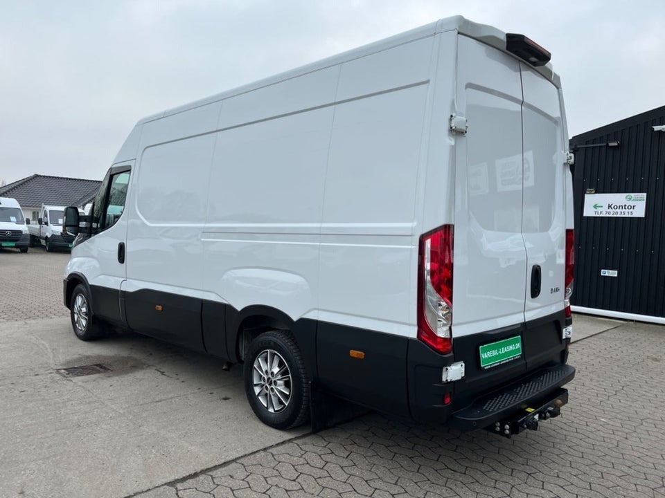 Iveco Daily 2,3 35S16 12m³ Van AG8