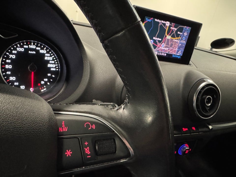 Audi A3 1,4 TFSi 140 Ambiente Sportback 5d