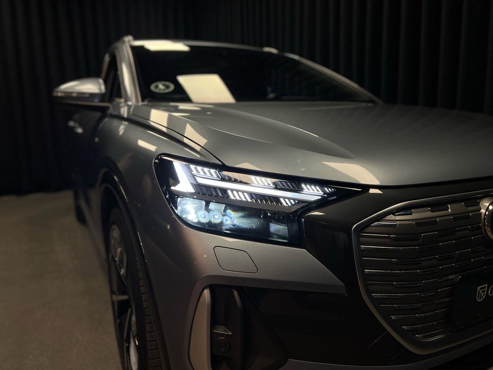 Audi Q4 e-tron 35 S-line 5d