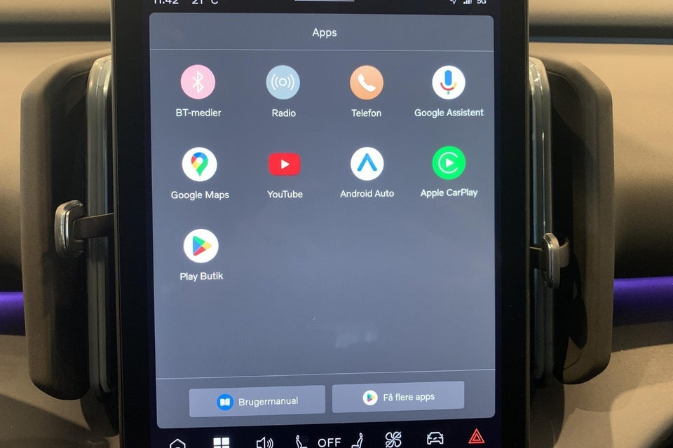 Volvo EX30 Extended Range Plus 5d