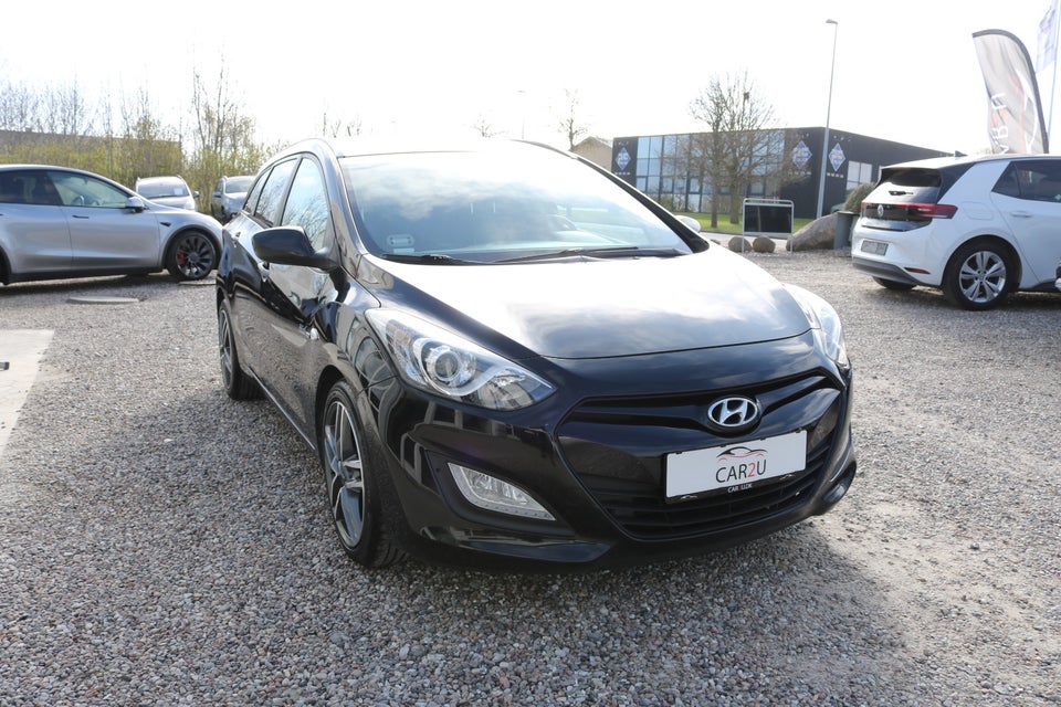 Hyundai i30 1,6 GDi XTR CW Eco 5d