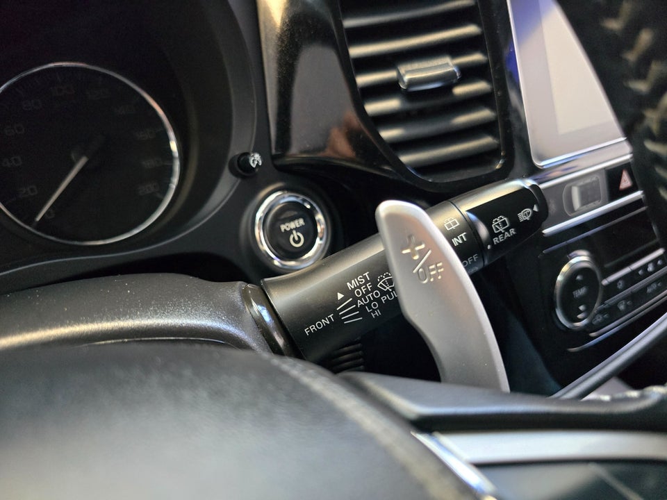 Mitsubishi Outlander 2,4 PHEV Intro Edition CVT 4WD 5d