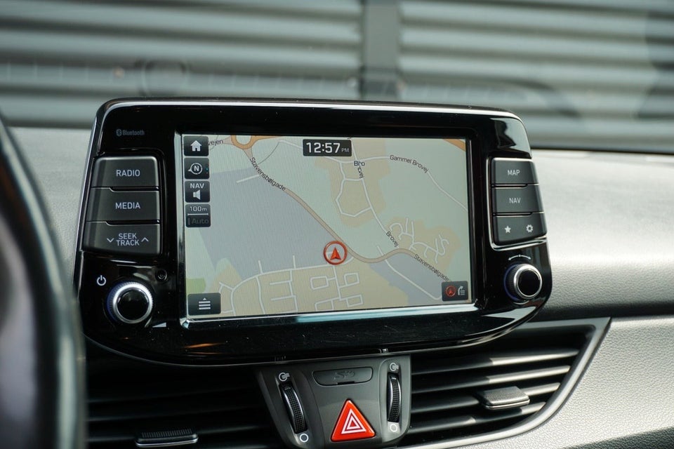 Hyundai i30 1,0 T-GDi Premium stc. 5d