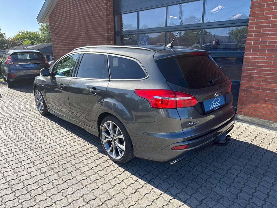 Ford Focus 1,0 EcoBoost ST-Line stc. 5d