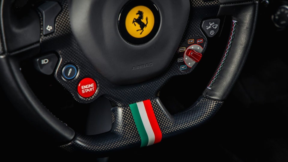 Ferrari F12tdf 6,3 DCT 2d