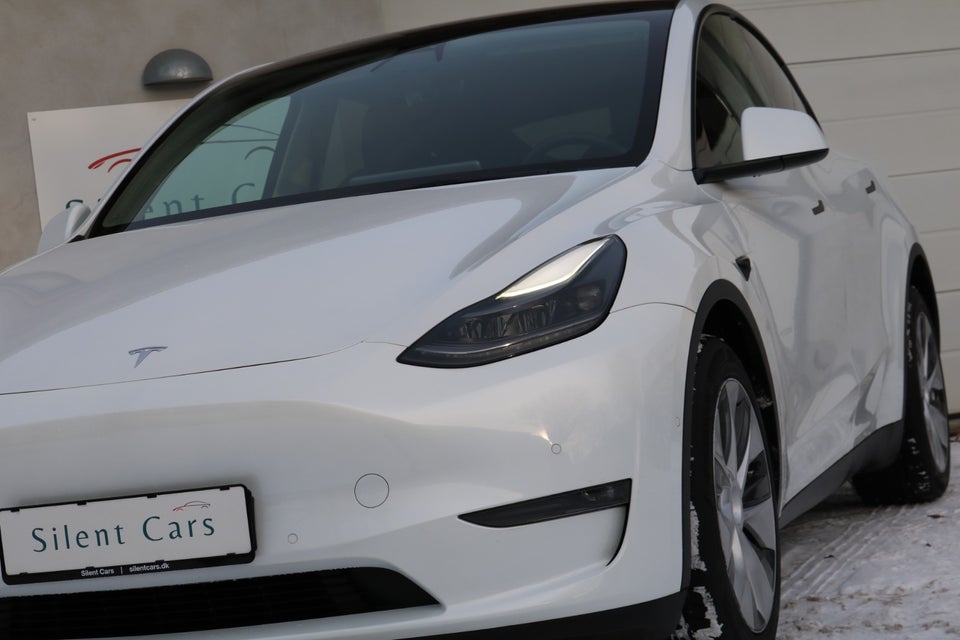 Tesla Model Y Long Range AWD 5d
