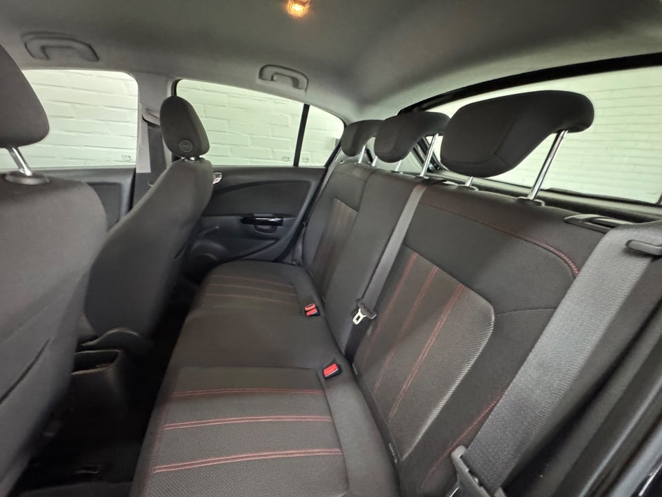 Opel Corsa 1,4 16V Sport 5d