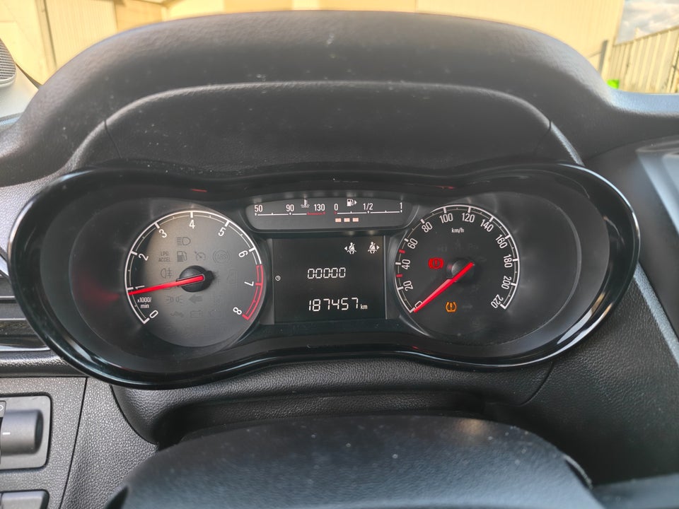 Opel Karl 1,0 Essentia 5d