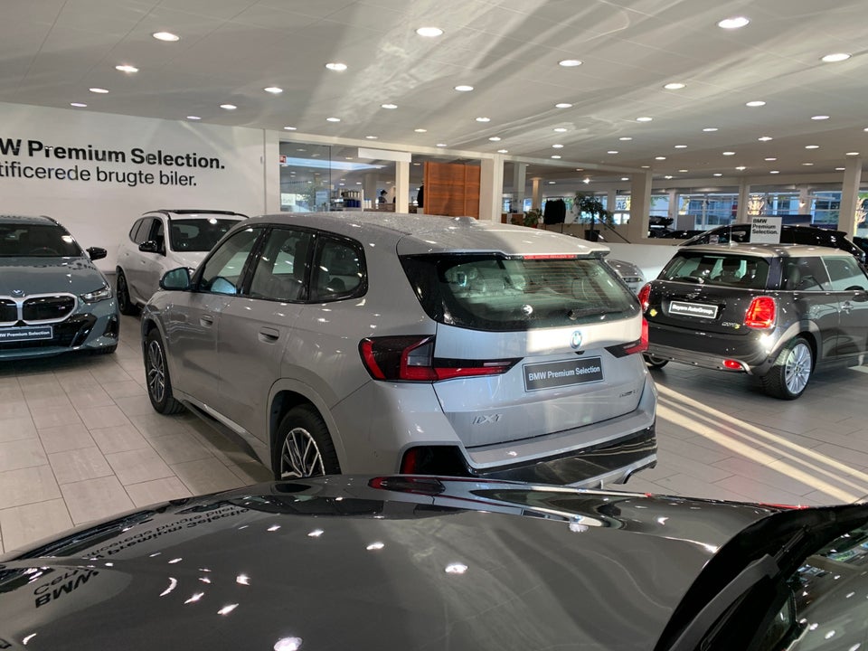 BMW iX1 eDrive20 M-Sport 5d