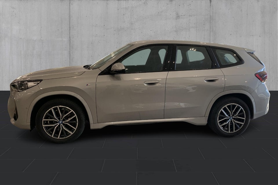 BMW iX1 xDrive30 M-Sport 5d