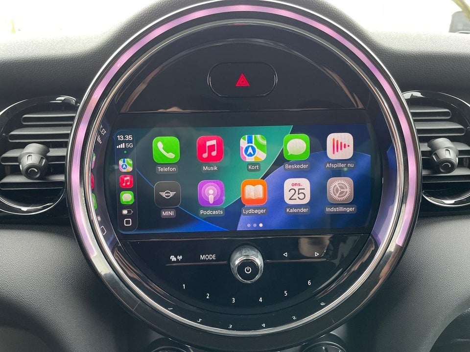 MINI Cooper SE Essential 3d