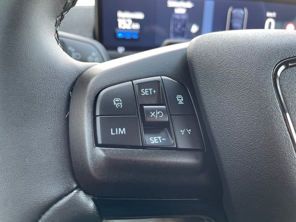 Ford Mustang Mach-E 78 Standard Range 5d