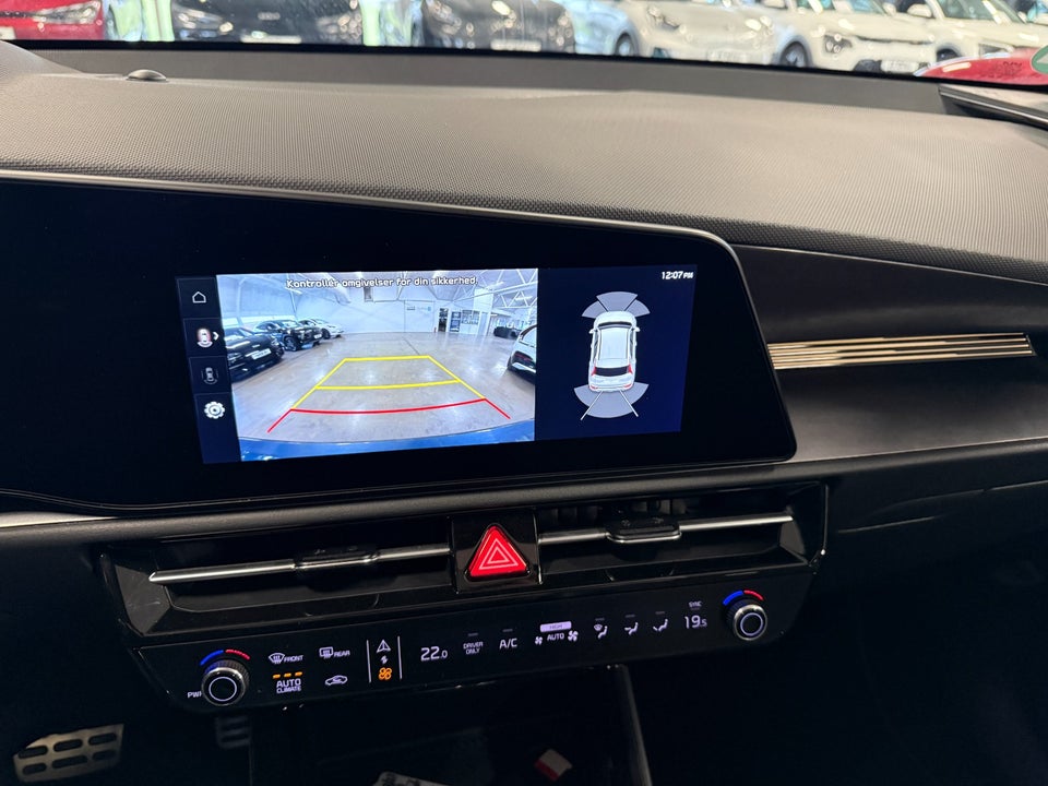 Kia Niro 64 EV Upgrade 5d