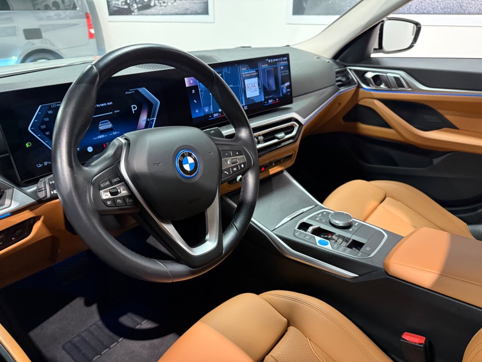 BMW i4 eDrive35 Charged 5d