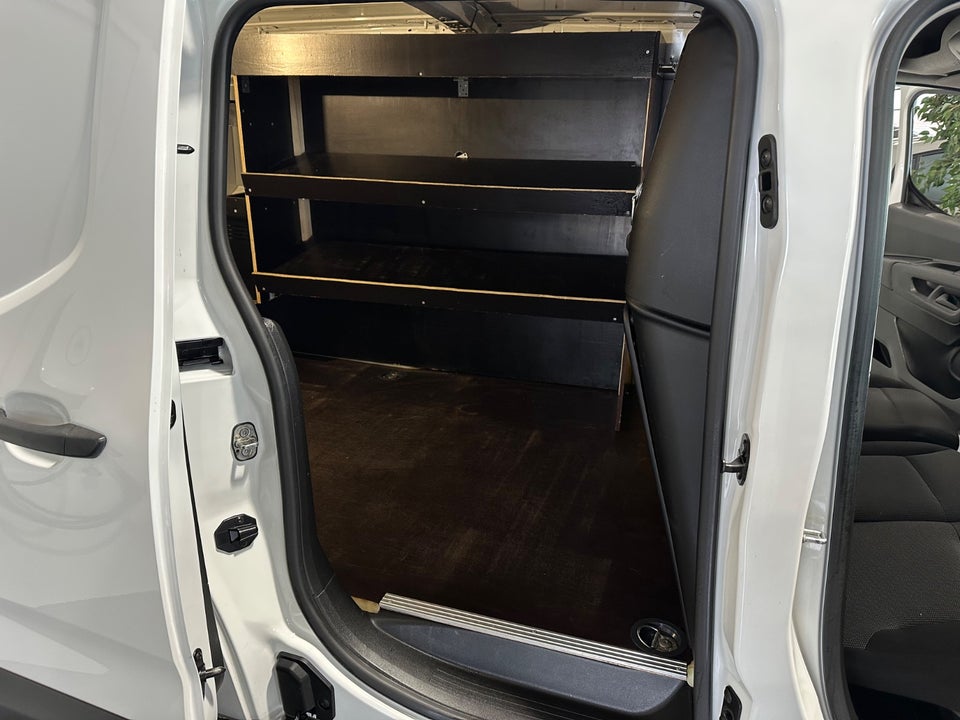 Peugeot Partner 1,5 BlueHDi 130 L2V2 Plus EAT8 Van