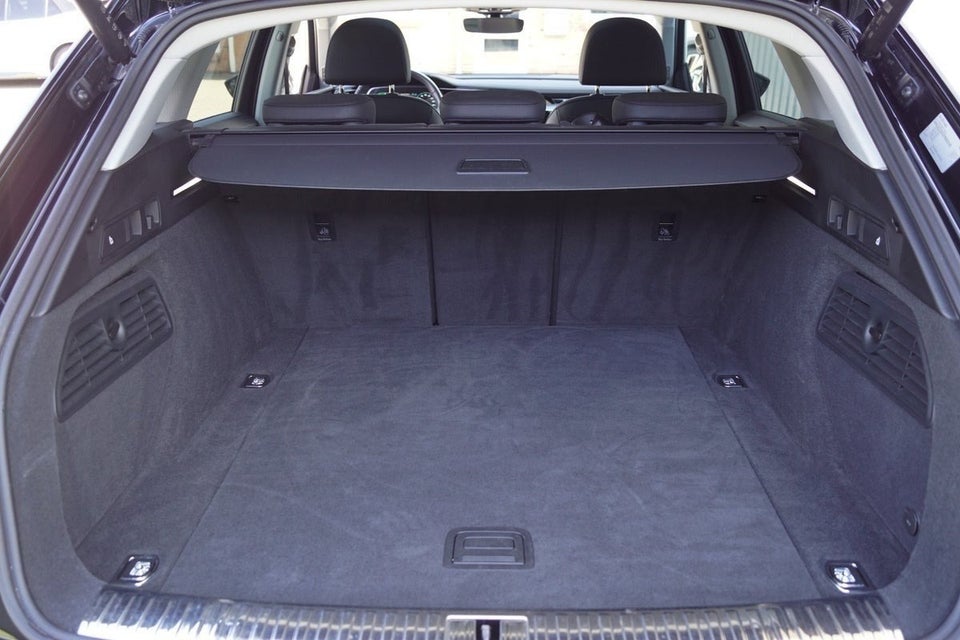 Audi e-tron 55 Advanced quattro 5d