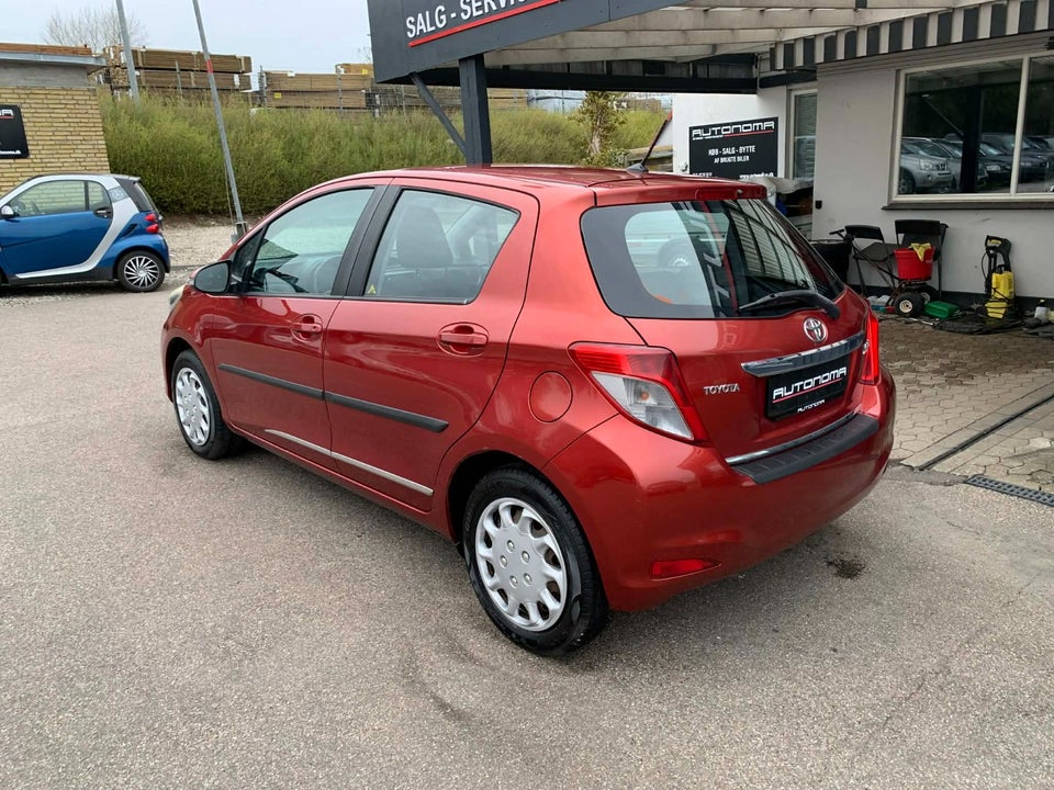 Toyota Yaris 1,3 VVT-i T2 Touch 5d