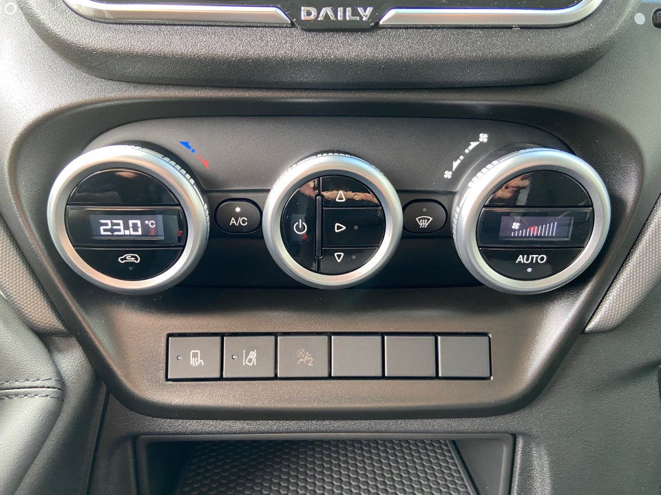 Iveco Daily 3,0 35S18 4100mm Lad AG8