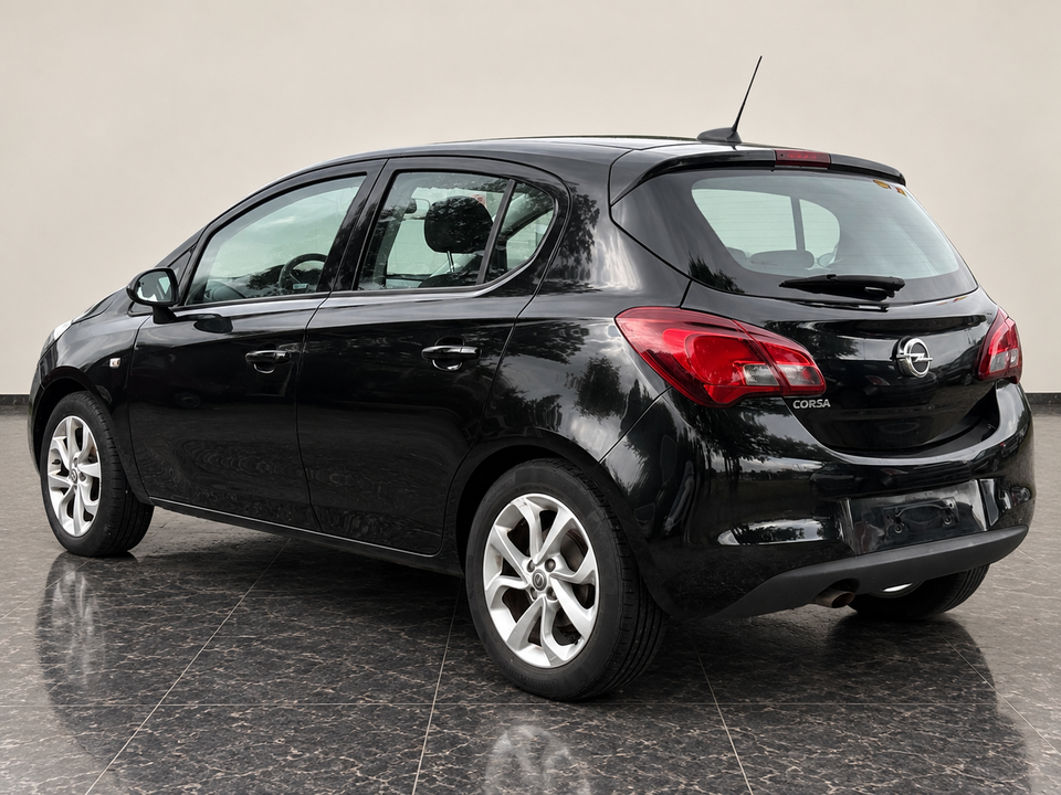 Opel Corsa 1,4 Essentia 5d