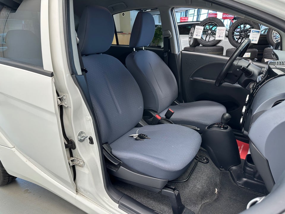 Peugeot iOn Highline 5d