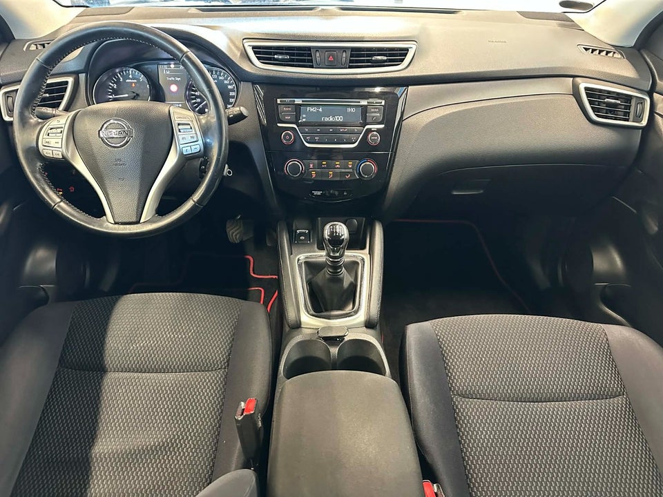 Nissan Qashqai 1,2 Dig-T 115 Acenta 5d