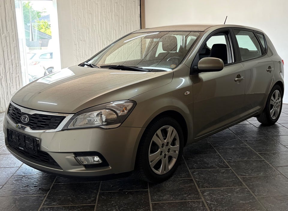 Kia Ceed 1,6 CRDi 90 Active 5d