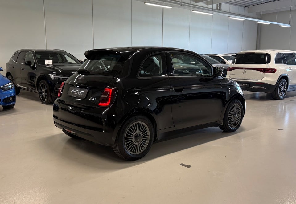 Fiat 500e 42 Icon 3d