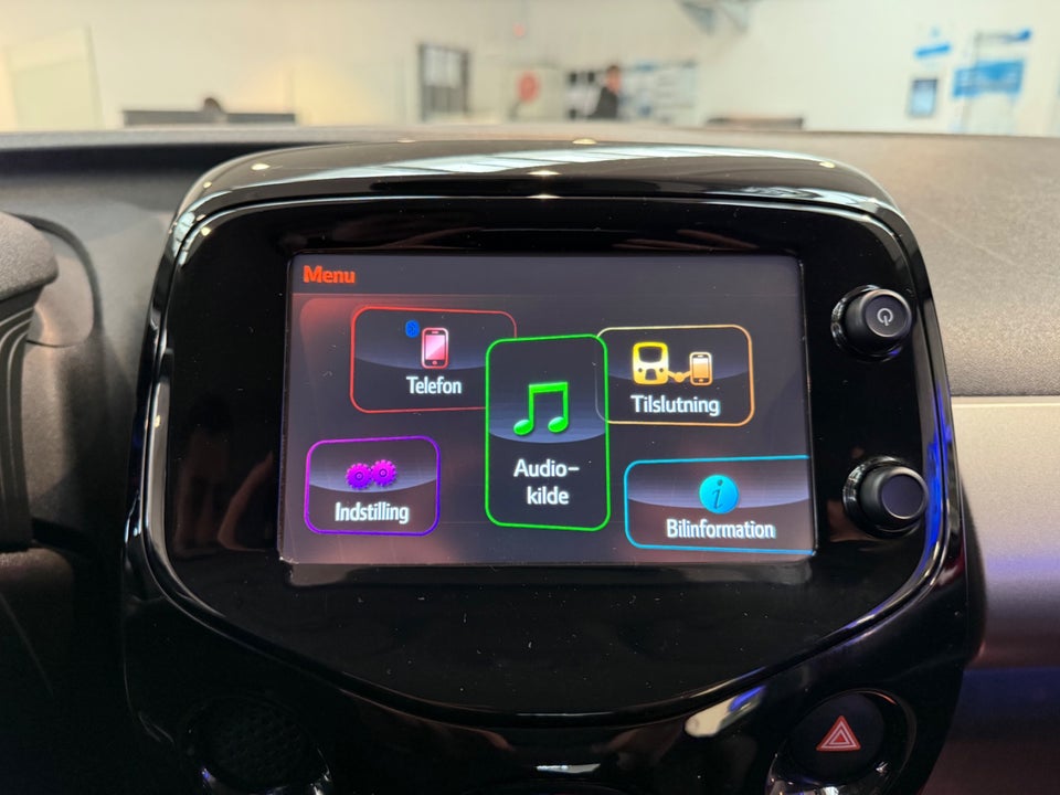 Peugeot 108 1,0 e-VTi 69 Allure 5d