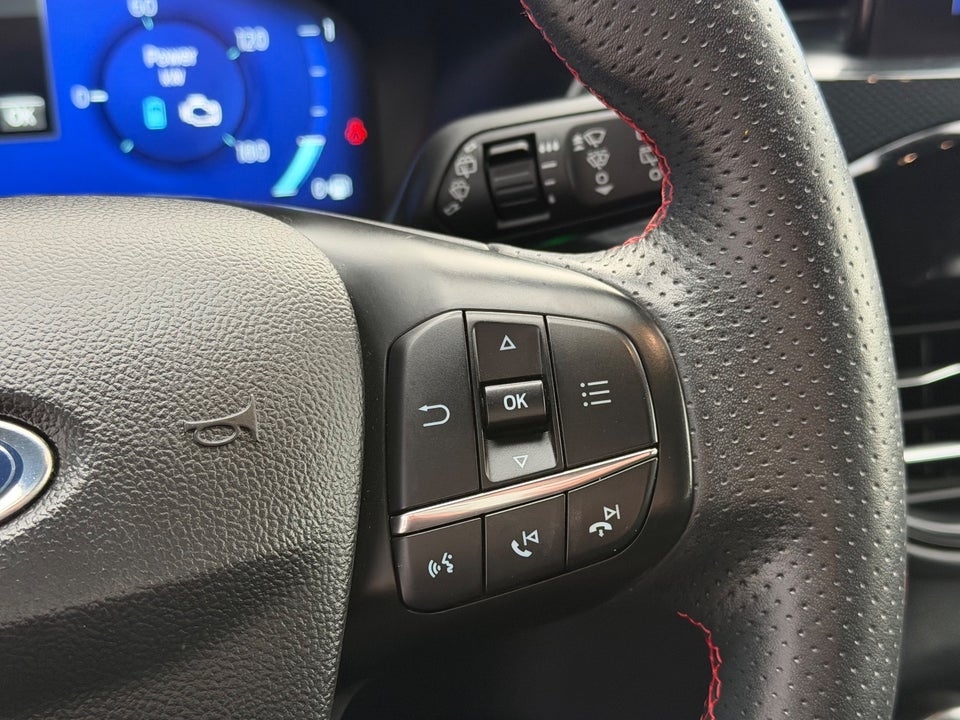 Ford Kuga 2,5 PHEV ST-Line X CVT 5d