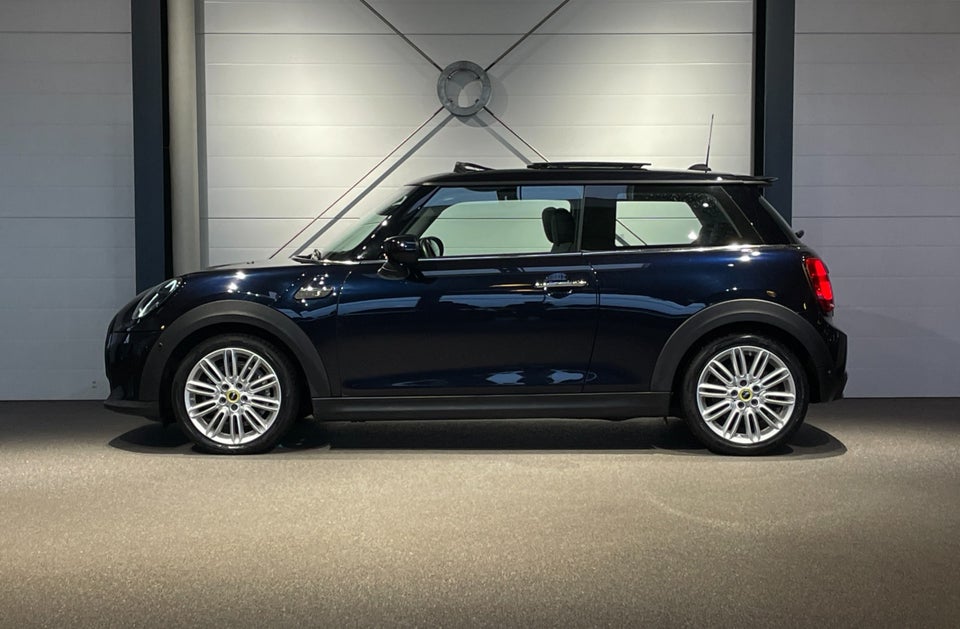 MINI Cooper SE Classic Trim 3d