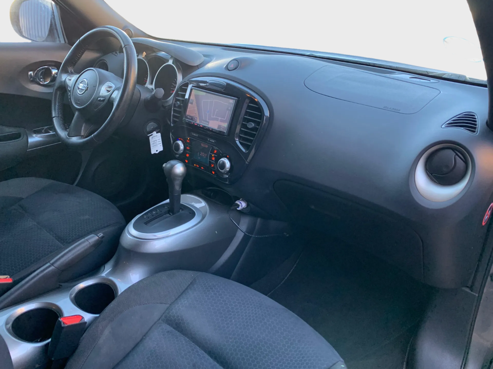 Nissan Juke 1,6 Acenta CVT 5d