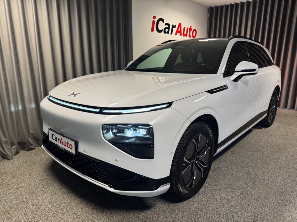 Xpeng G9 Standard Range 5d