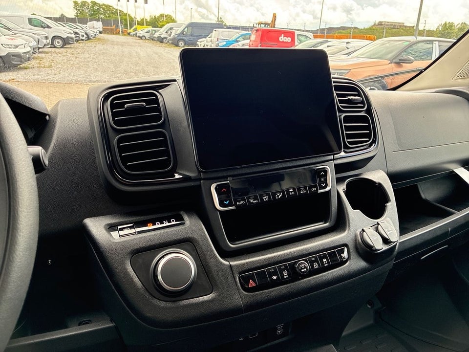 Peugeot e-Boxer 435 110 L3H2 Premium