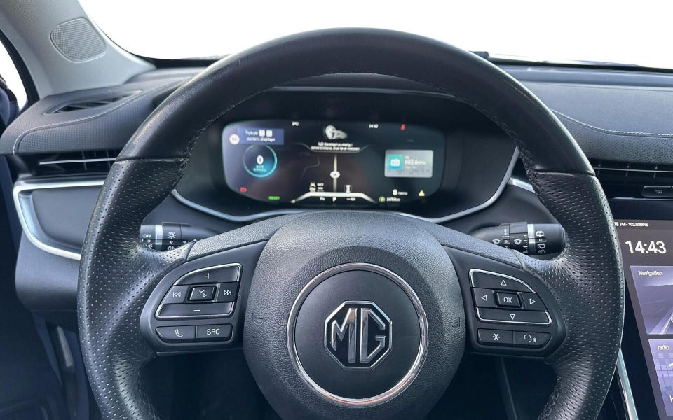 MG Marvel R Luxury 5d