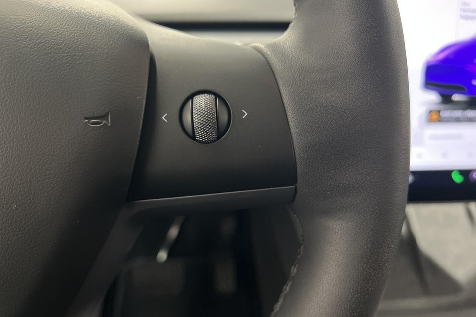 Tesla Model Y Long Range AWD 5d