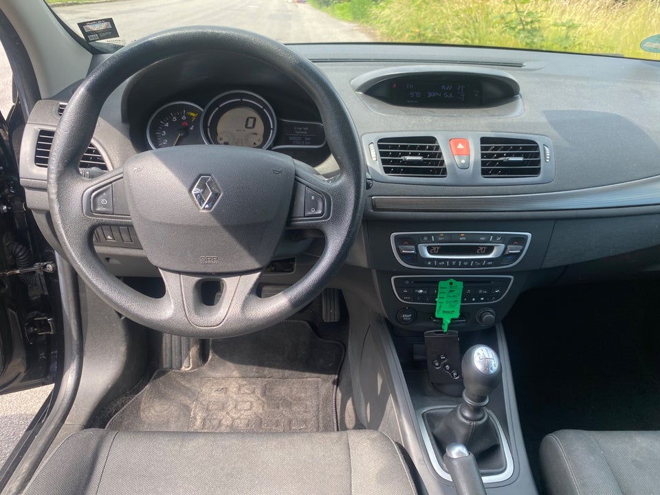Renault Megane III 1,6 110 Expression Sport Tourer 5d