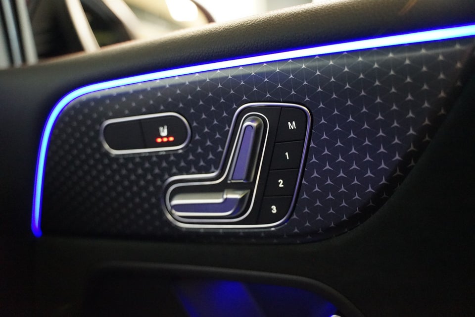 Mercedes EQB300 AMG Line 4Matic 5d