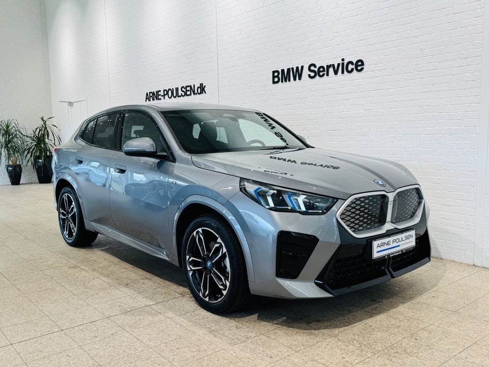 BMW iX2 eDrive20 M-Sport Premium 5d