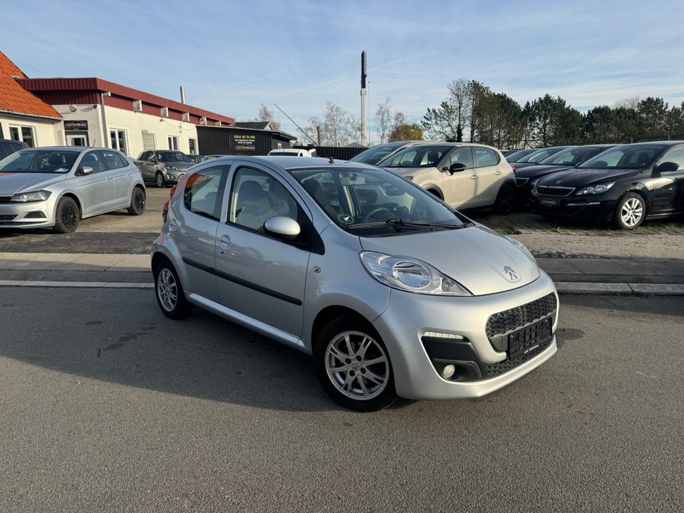 Peugeot 107 1,0 Air White 5d