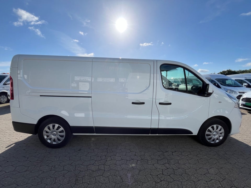 Nissan NV300 2,0 dCi 145 L2H1 Working Star